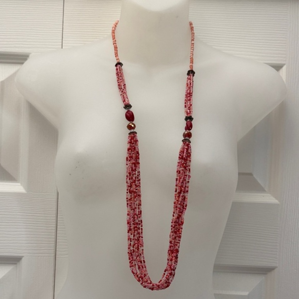 ❤️3 for $15!❤️ 
Elegant Red Beaded Necklace